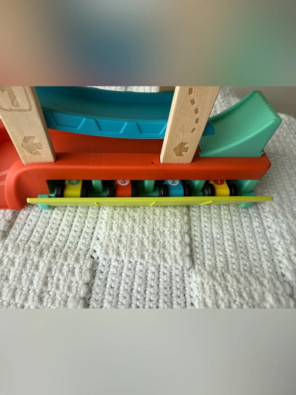 Gigglescape Wooden Race Car Ramp